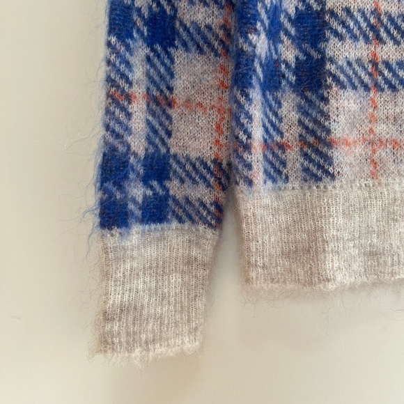 NWT J. Crew Brushed Wool/Mohair Blend Crewneck Plaid Sweater, Blue/Cream, XS - Picture 5 of 7